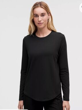lululemon athletica Black Long-Sleeve Crew Tee
